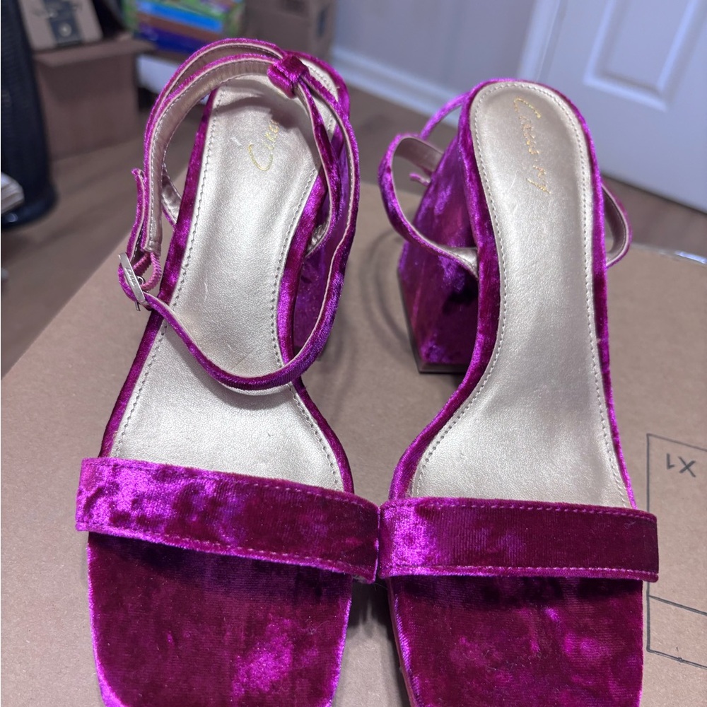 Circus by Sam Edelman Pink Velvet Heeled Sandals